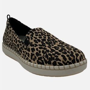 Clark Cloudsteppers Leopard Print Slip-On Sneakers ladies 10 wide